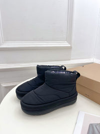 Ugg Black haute November 2023