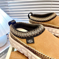 UGG Venture Daze
