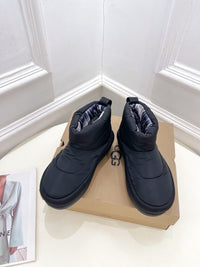 Ugg Black haute November 2023