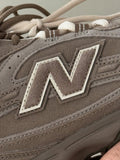 New Balance 204L