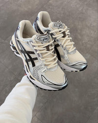 ASICS baskets Gel Kayano 14 Cream Black metallic Plum