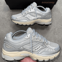 Saucony ProGrid Omni 9 'Quartz/Eggshell'