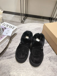 Ugg Black November 2023