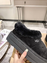 Ugg Black November 2023