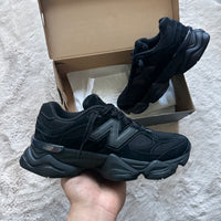 New Balance 9060 TRIPLE BLACK