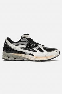 New Balance 1906 Black Sea Salt Magnet