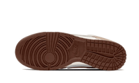 DUNK LOW MEDIUM CURRY