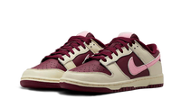 DUNK LOW RETRO PRM VALENTINE’S DAY (2023)