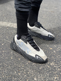 YEEZY 700 MNVN BONE
