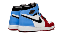 AIR JORDAN 1 RETRO HIGH FEARLESS UNC CHICAGO